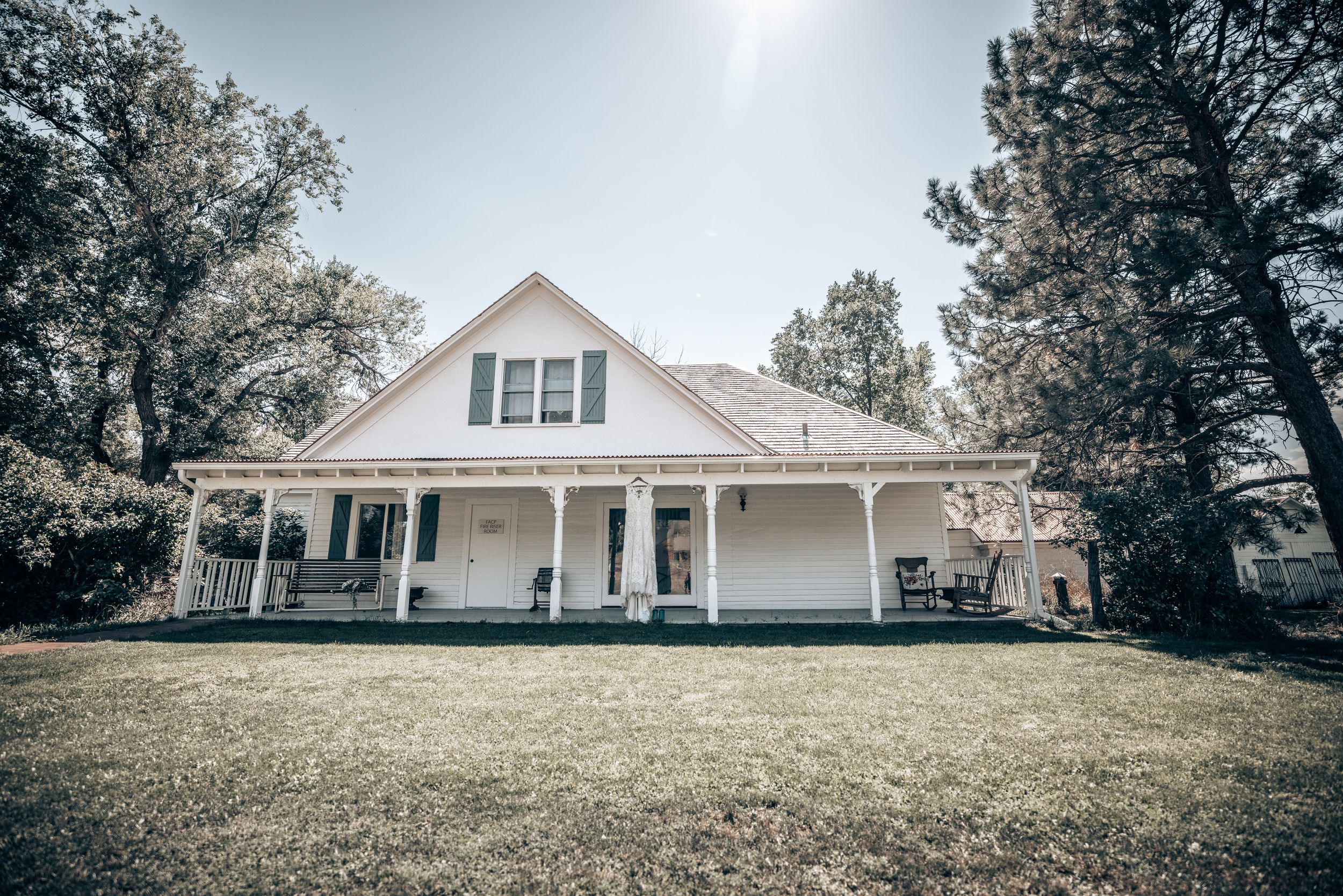 rustic farmhouse photo by colorado elopement photographer.