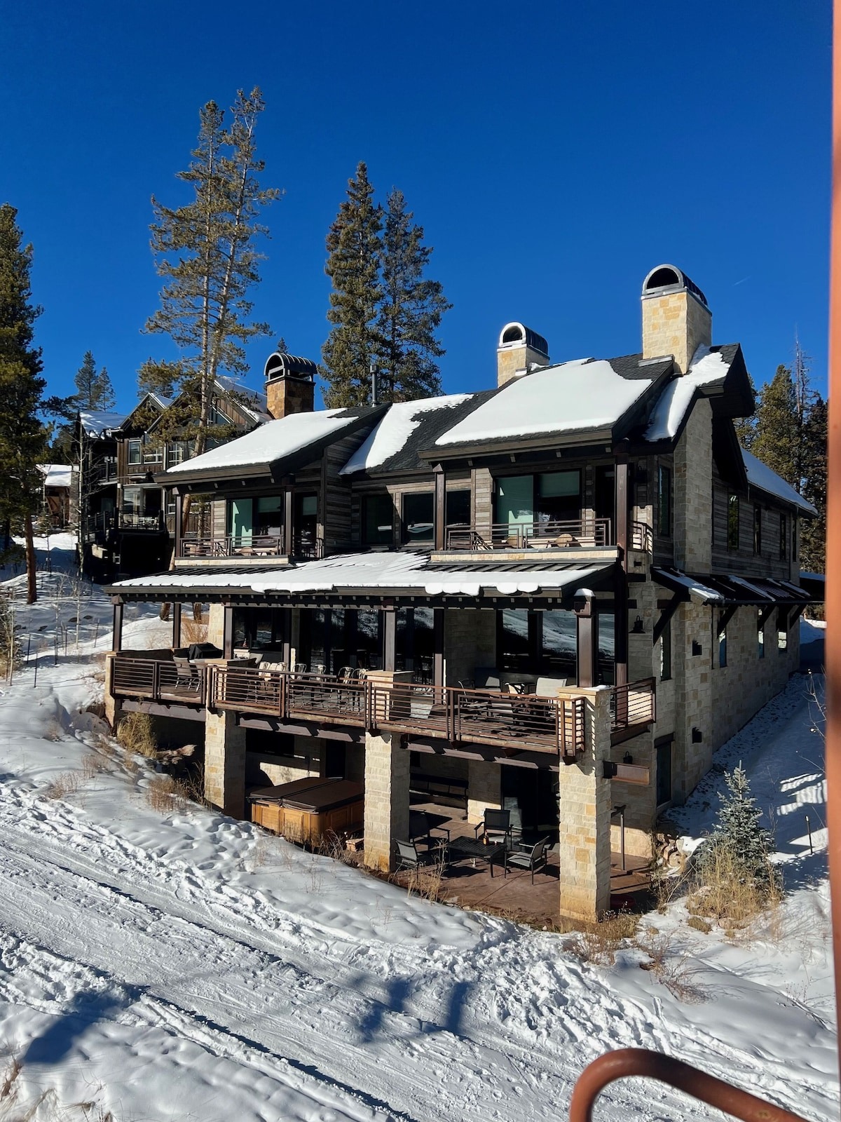 outside winter view of colorado micro wedding and elopement venue - vrbo