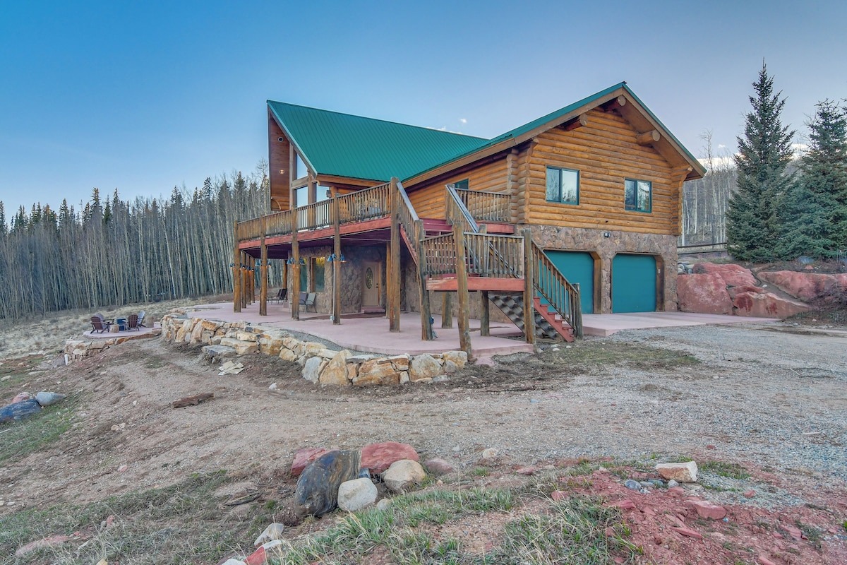 outside views of log cabin - colorado airbnb micro wedding + elopement venue 