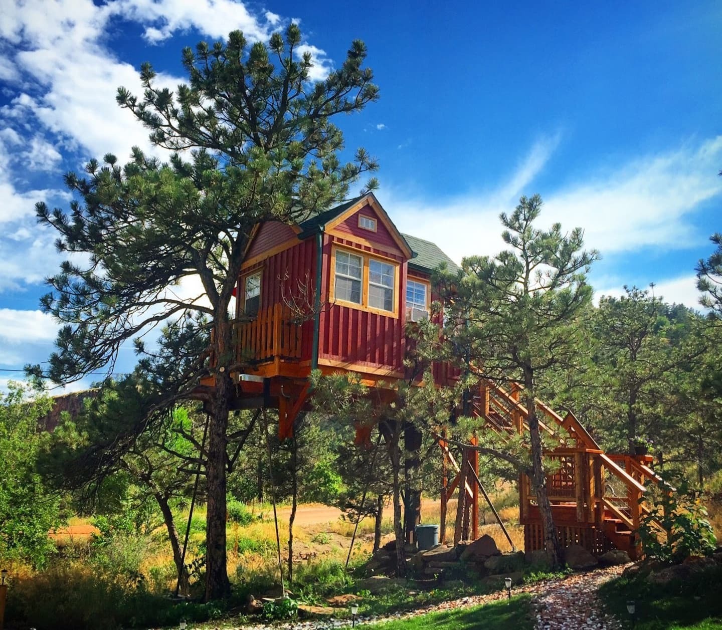 photo of outside a colorado airbnb micro wedding venue less than an hour from denver