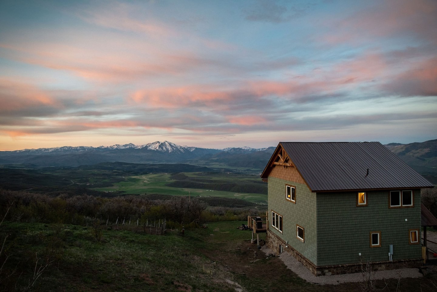 view of mountains from colorado micro wedding + elopement airbnb rental