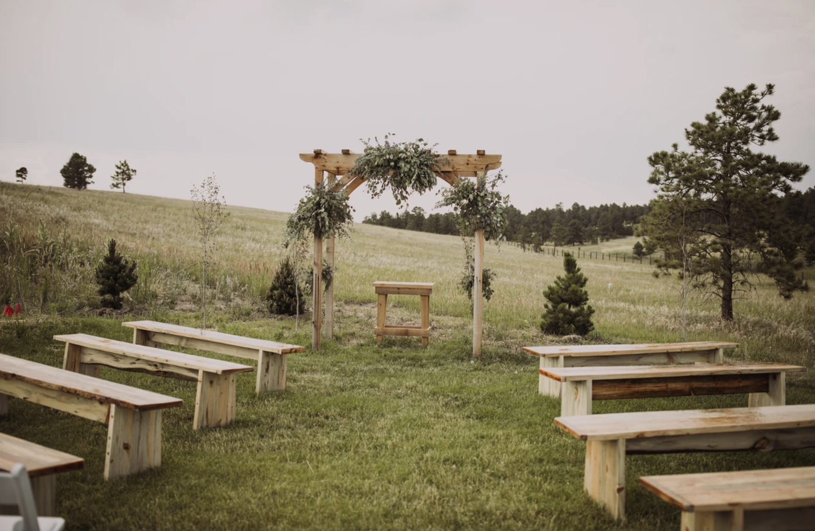 colorado airbnb micro wedding venue less than one hour from denver - outdoor ceremony site