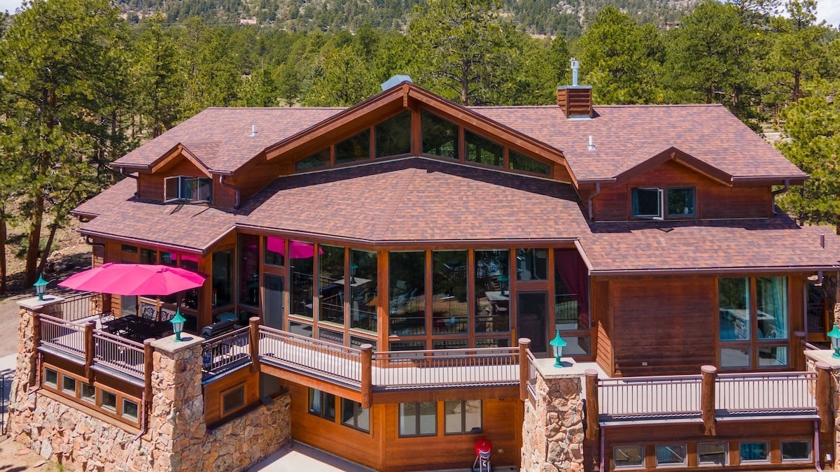 lardge lodge cabin home sits in the mountains - colorado airbnb vrbo micro wedding and elopement venue