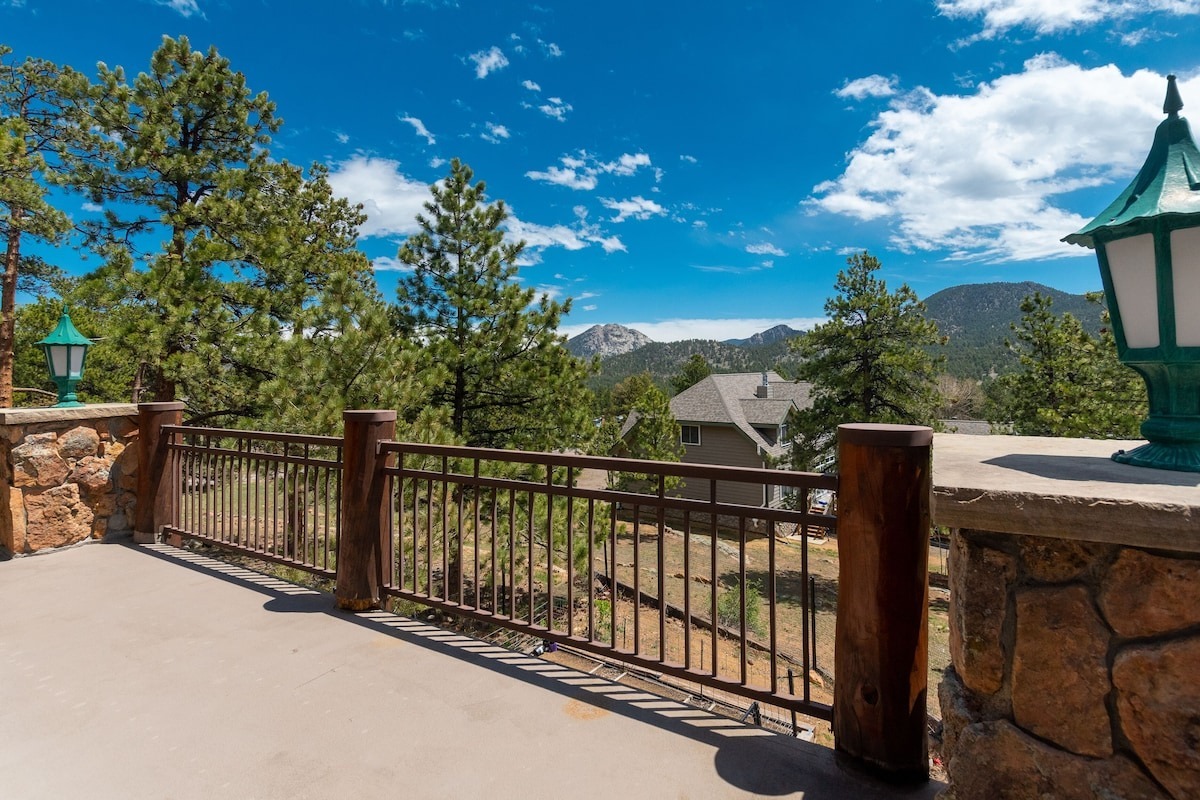 large deck overlooks the mountain range - colorado airbnb vrbo micro wedding and elopement venue