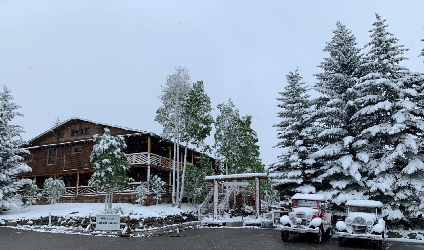 colorado wedding accommodation in the winter