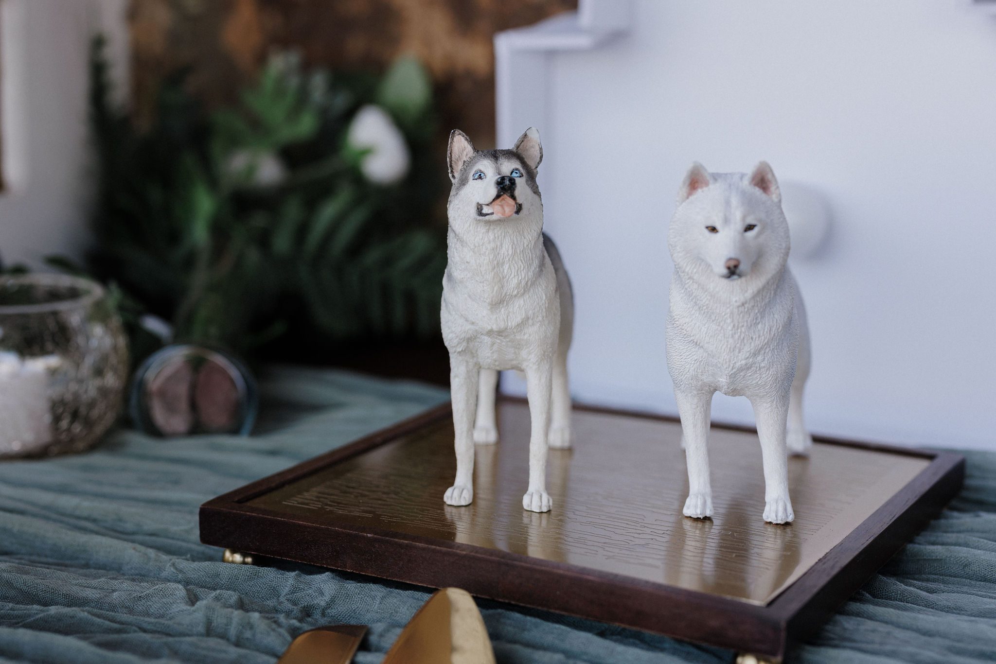 dog wedding cake topper - huskies