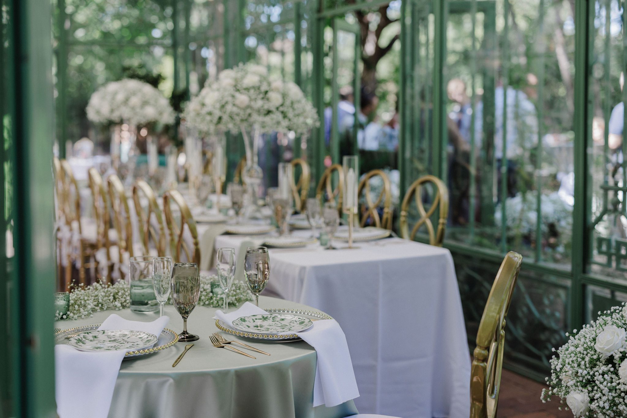 tables set up for micro wedding reception at summer wedding venue in colorado, the denver botanic gardens