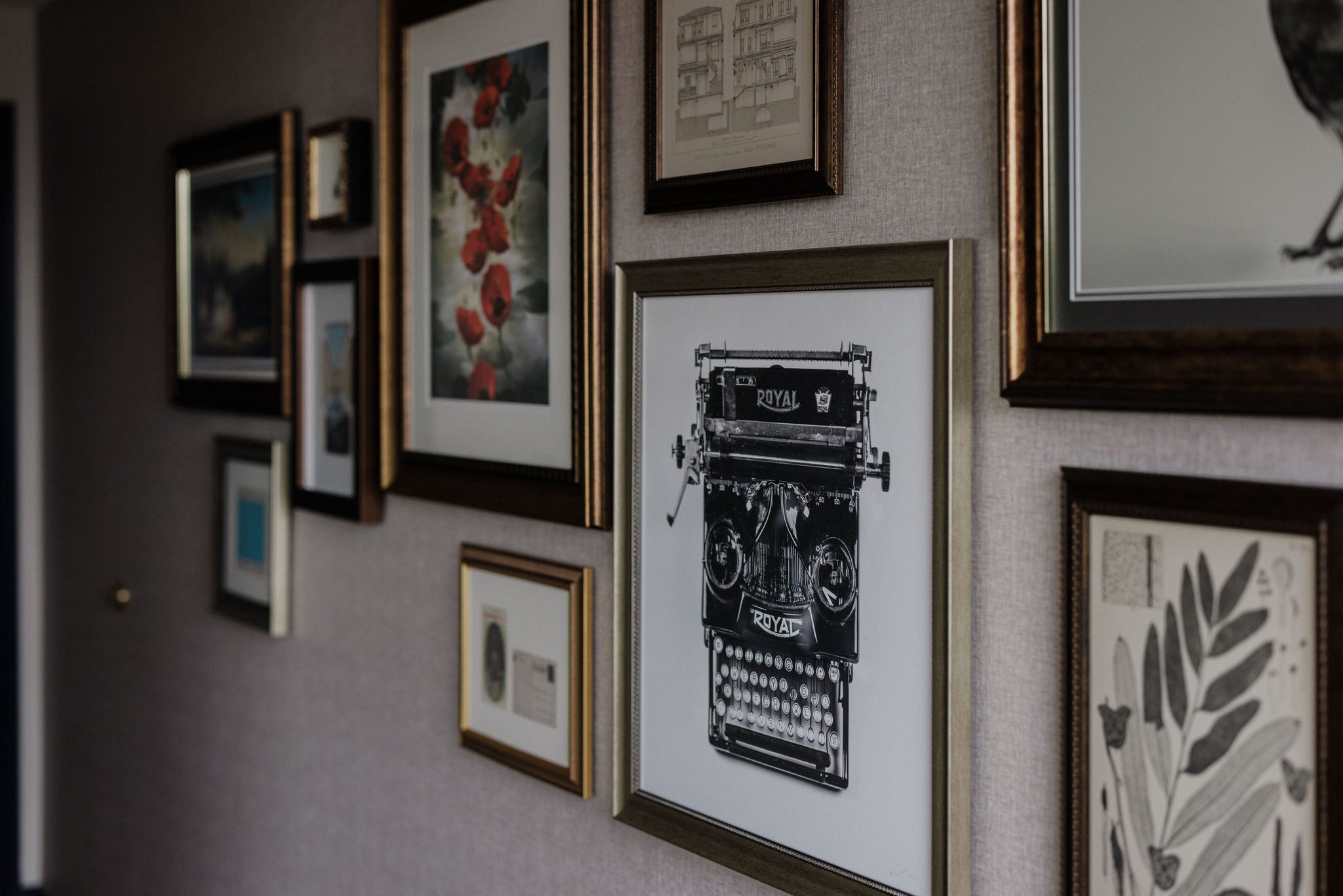 detail shot of denver wedding venue, the ramble hotel, details in the suite