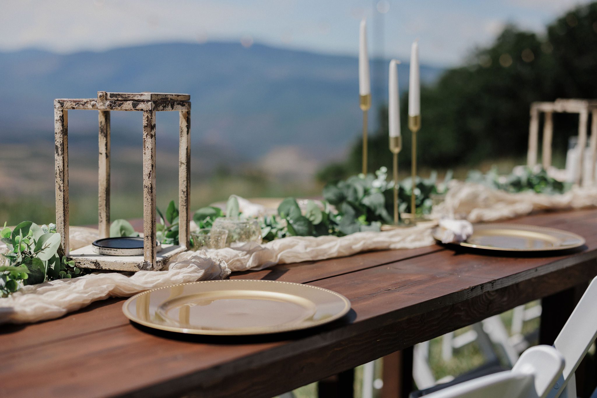 close up of backyard wedding dinner table